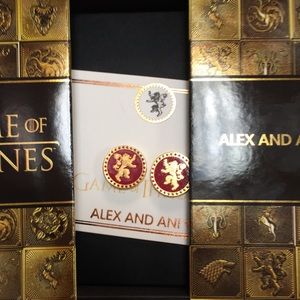 GOT LANNISTER POST EARRINGS 14KT GOLD OVER